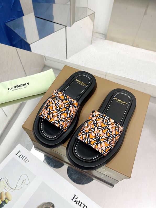 Burberry Slippers